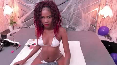 Snapshot of sasha_brownie_ chatting on 11-03-25, 07:59 Sasha online show from 11-03-25, 07:59