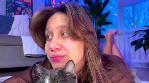 Alexandra Sasha in short online show from 12-01-25, 06:40