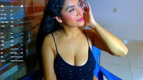 Camila online show from 03-10-25, 05:22