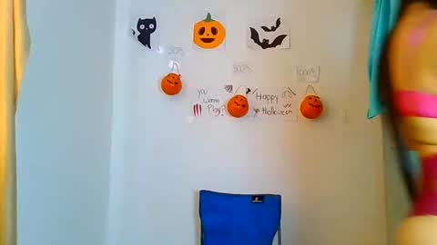 Camila online show from 10-16-25, 07:15