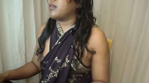 Snapshot of sashaleeali chatting on 01-28-25, 06:49 SashaLA online show from 01-28-25, 06:49