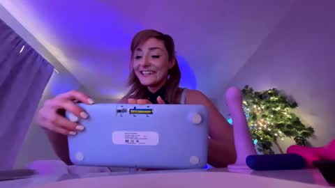 Sasha online show from 12-28-24, 05:23