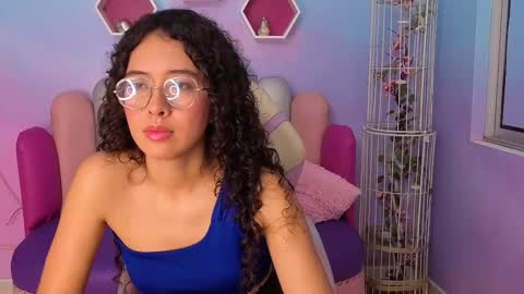 SashaMonroee  online show from 10-31-25, 12:00