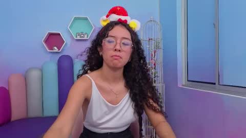 SashaMonroee  online show from 12-16-25, 12:04