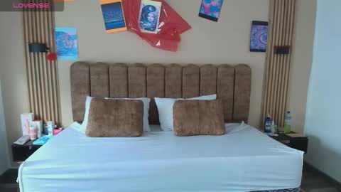 S A S H A R O S E online show from 10-06-25, 11:51