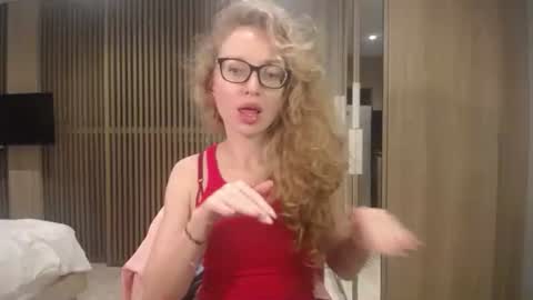 Sasha online show from 10-30-25, 11:22