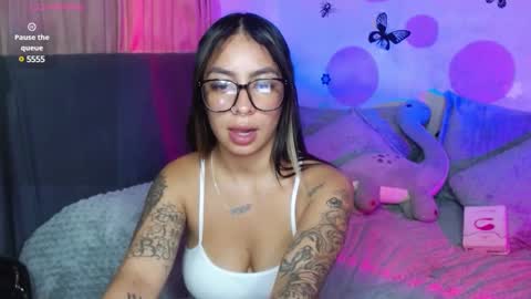 Snapshot of sashaweb chatting on 02-20-25, 07:45 Sasha Independent model online show from 02-20-25, 07:45