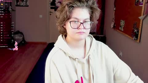 .Alexandra online show from 01-05-25, 02:41