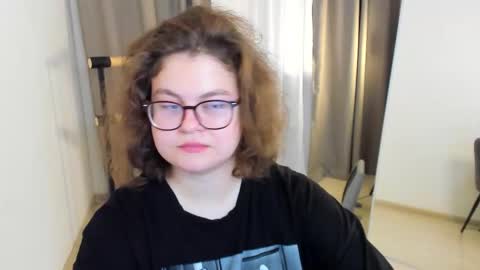 .Alexandra online show from 09-18-25, 09:28