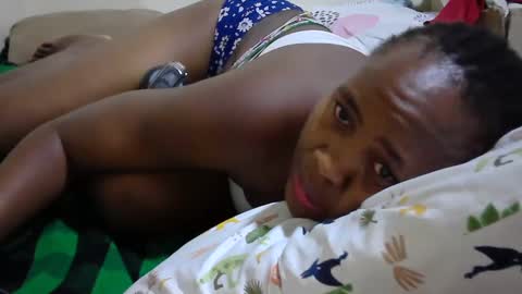 Snapshot of sassy_bella chatting on 02-21-25, 10:37 sassy_bella online show from 02-21-25, 10:37