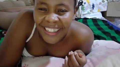 Snapshot of sassy_bella chatting on 03-05-25, 10:32 sassy_bella online show from 03-05-25, 10:32