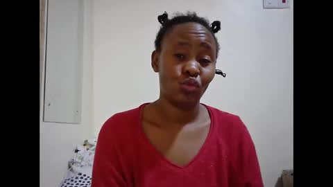 Snapshot of sassy_bella chatting on 03-10-25, 08:37 sassy_bella online show from 03-10-25, 08:37