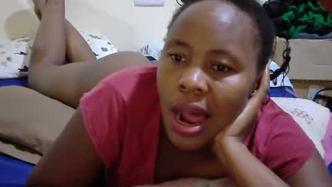 Snapshot of sassy_bella chatting on 03-10-25, 06:45 sassy_bella online show from 03-10-25, 06:45