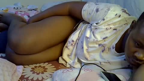 Snapshot of sassy_bella chatting on 09-23-25, 03:26 sassy_bella online show from 09-23-25, 03:26