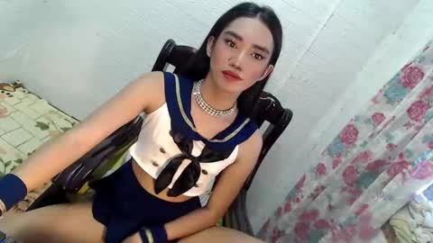 Snapshot of sassy_keylla chatting on 10-16-25, 12:00 KEYLLA online show from 10-16-25, 12:00