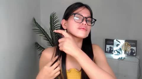 Snapshot of sassy_monie chatting on 01-26-25, 06:28 sassy_monie online show from 01-26-25, 06:28