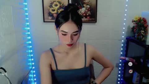 Snapshot of sassychixx699 chatting on 09-11-25, 05:35 Arci online show from 09-11-25, 05:35