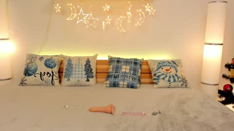 Snapshot of satimilf_ chatting on 12-30-24, 10:34 Sati online show from 12-30-24, 10:34