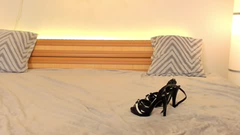Snapshot of satimilf_ chatting on 01-16-25, 01:27 Sati online show from 01-16-25, 01:27