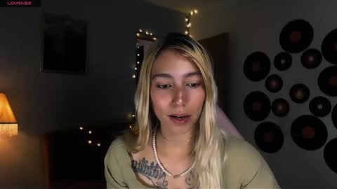 I AM JENN  online show from 03-01-25, 02:15