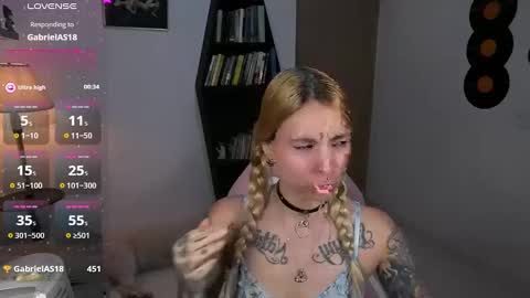 I AM JENN  online show from 10-19-25, 01:39