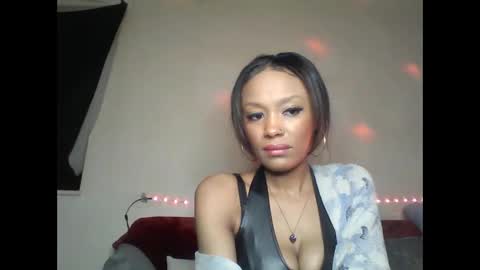 Shaniiice online show from 01-07-25, 06:56