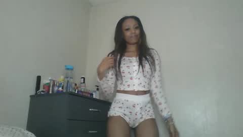Shaniiice online show from 02-10-25, 03:35