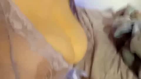 SnowBunny online show from 02-12-25, 06:19