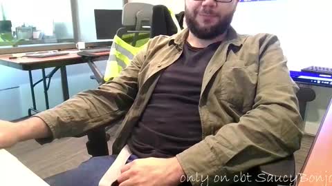 Snapshot of saucybonjo chatting on 02-03-26, 11:32 Ben online show from 02-03-26, 11:32