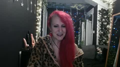 SaucySky online show from 01-19-25, 08:51