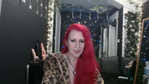 SaucySky online show from 01-28-25, 01:08