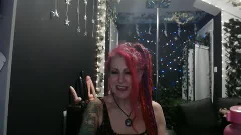 SaucySky online show from 02-28-25, 01:05