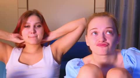 Snapshot of sav_anna chatting on 12-09-24, 02:28 LUNA and ANNA    online show from 12-09-24, 02:28