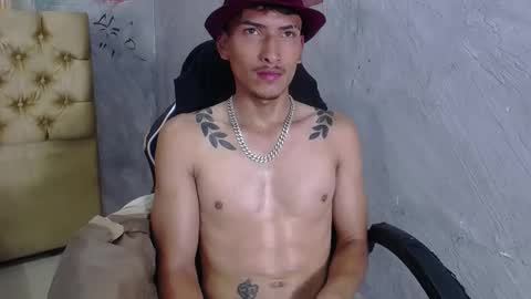 SavageLover  online show from 12-19-25, 04:25