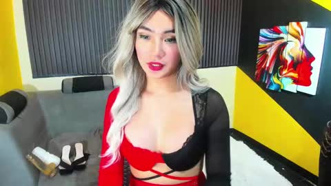 Patricia online show from 01-28-25, 04:08