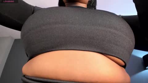 Snapshot of savannahstorm_ chatting on 02-06-26, 08:12 S a v a n n a h online show from 02-06-26, 08:12