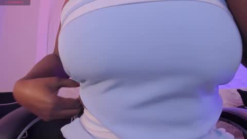 Snapshot of savannahstorm_ chatting on 02-23-26, 12:13 S a v a n n a h online show from 02-23-26, 12:13