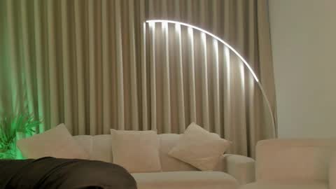 Savannahwildee online show from 09-20-25, 11:44