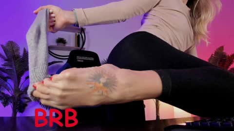 save the qween online show from 01-06-25, 08:46