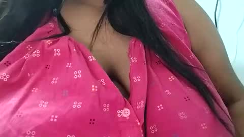 Snapshot of savita0969 chatting on 01-11-26, 04:34 Anjali online show from 01-11-26, 04:34