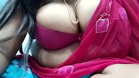 Snapshot of savita0969 chatting on 02-20-26, 02:41 Anjali online show from 02-20-26, 02:41