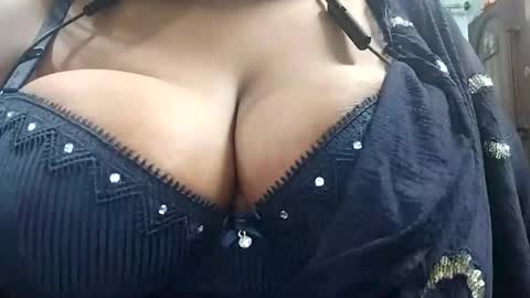 Snapshot of savita0969 chatting on 02-28-26, 11:44 Anjali online show from 02-28-26, 11:44