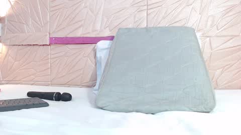 Snapshot of savory_pussy18 chatting on 01-15-25, 02:13 savory_pussy18 online show from 01-15-25, 02:13