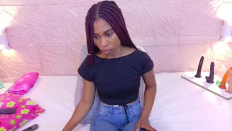 Snapshot of savory_pussy18 chatting on 09-10-25, 02:17 savory_pussy18 online show from 09-10-25, 02:17