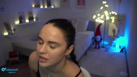 Naomi online show from 12-15-24, 09:20