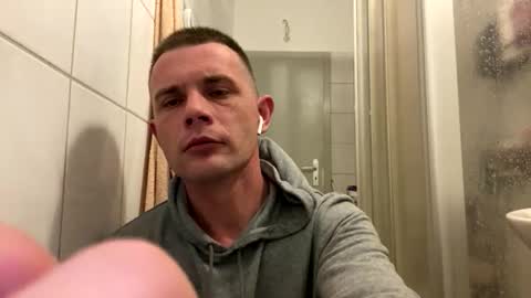 chamomile online show from 10-12-25, 01:26