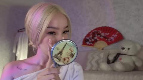 Saya online show from 12-18-25, 01:39