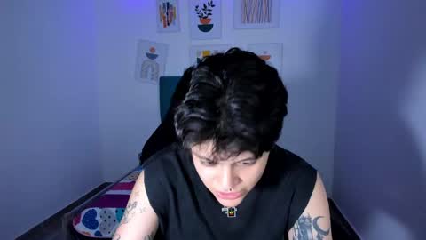 Snapshot of sayd_23 chatting on 03-03-25, 08:27 sayd_23 online show from 03-03-25, 08:27