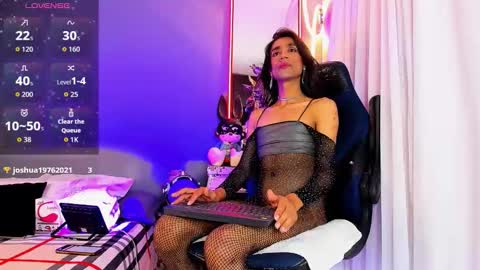 Saylor Queen online show from 09-29-25, 08:13