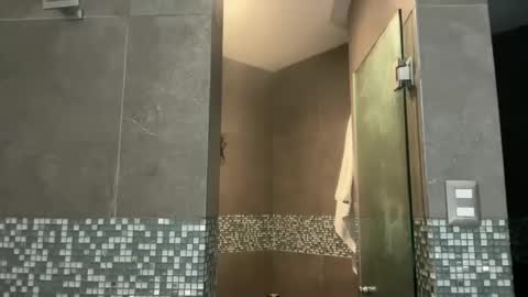 Good Girls Say Please...and Thank You online show from 02-07-25, 08:42